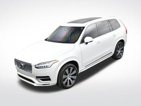 Used 2024 Volvo XC90 B6 Ultimate w/ Protection Package Premier image 33