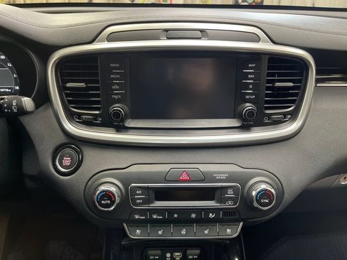 Used 2019 Kia Sorento SX w/ SX Touring Package AWD/4WD image 19