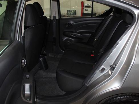 Used 2012 Nissan Versa SV w/ Convenience Pkg FWD image 23