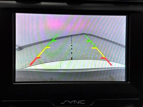 Used 2020 Ford Fusion SE FWD image 4