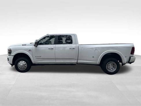 New 2026 RAM 3500 Limited image 3