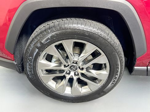 Used 2021 Toyota RAV4 Limited FWD image 13