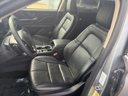 Used 2023 Lincoln Corsair AWD w/ Equipment Group 101A image 13