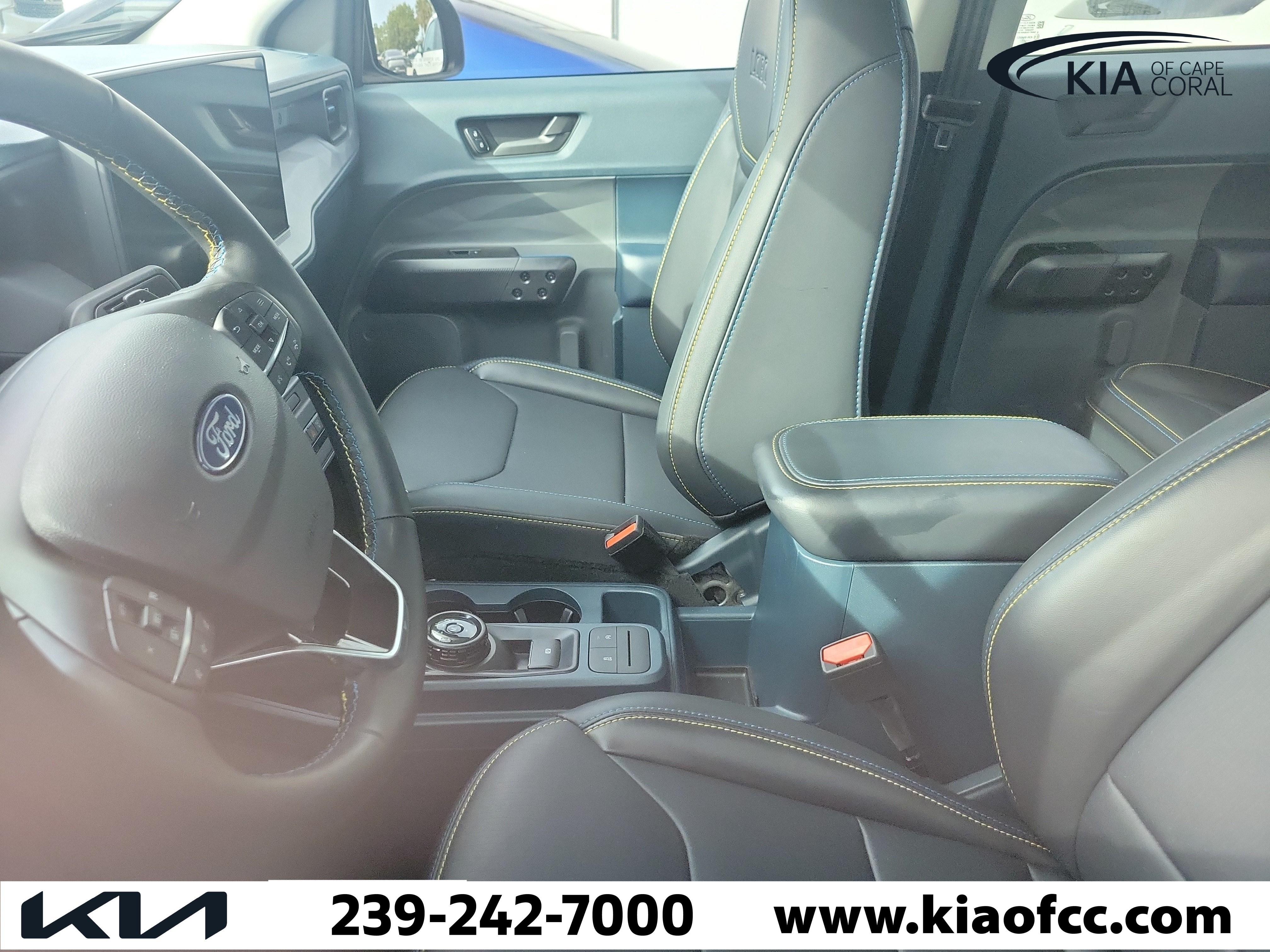 Used 2025 Ford Maverick Lobo AWD/4WD image 10
