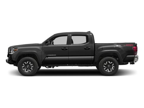 Used 2016 Toyota Tacoma TRD Off-Road AWD/4WD image 3