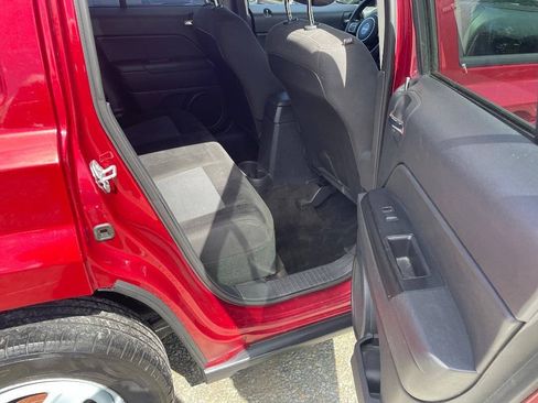 Used 2016 Jeep Patriot Sport w/ Power Value Group AWD/4WD image 13