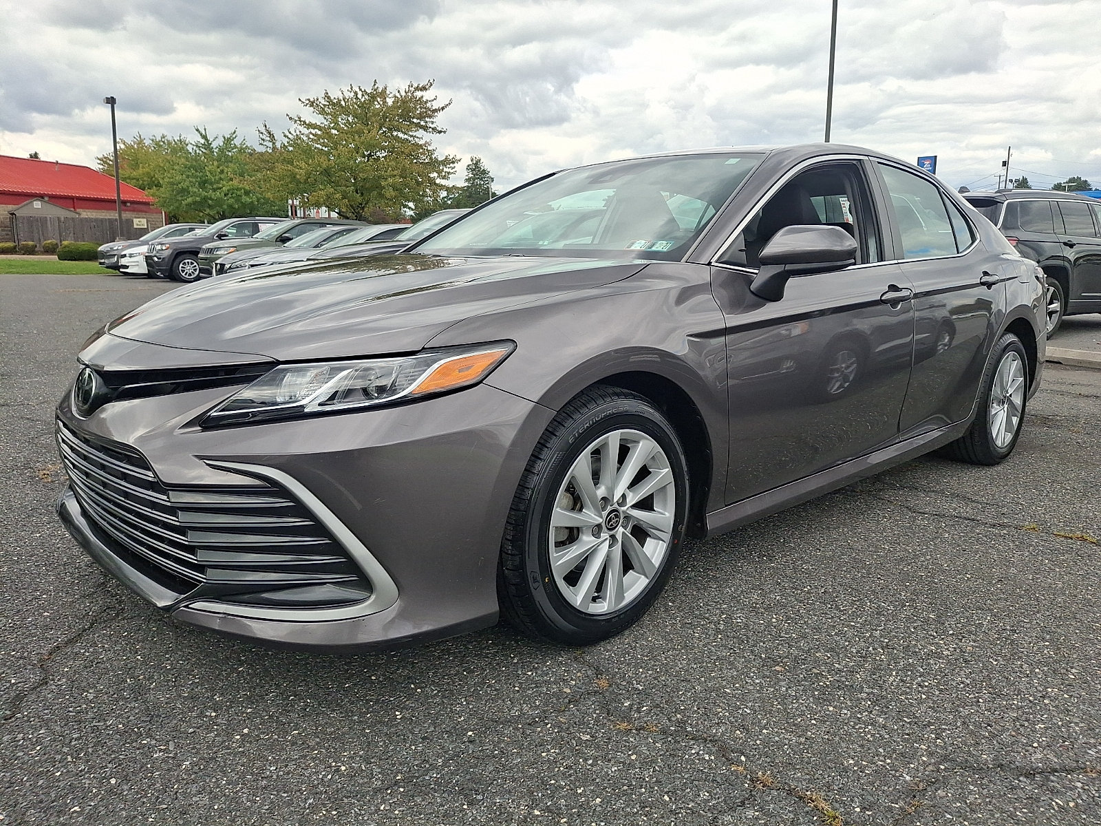 Used 2023 Toyota Camry LE AWD/4WD image 3