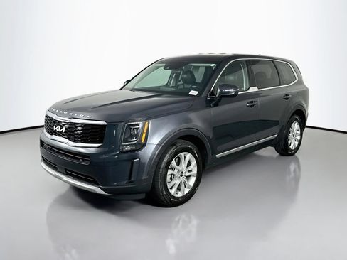 Used 2022 Kia Telluride LX AWD/4WD image 3