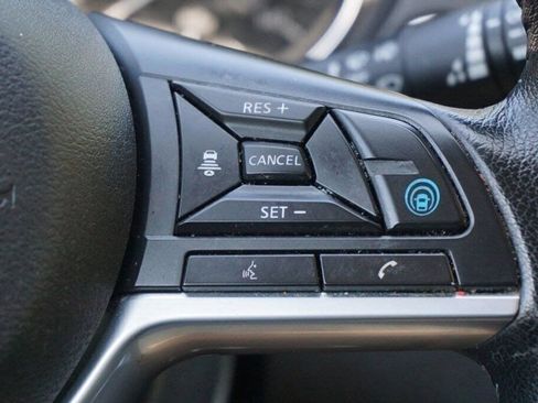 Certified 2022 Nissan Rogue Sport SL image 29