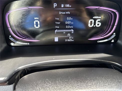 Used 2023 Kia Soul LX FWD image 35