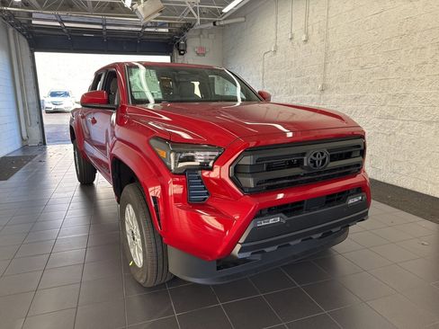 New 2026 Toyota Tacoma SR5 image 2