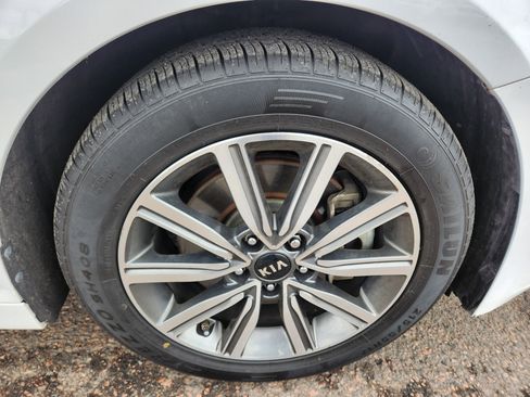 Used 2019 Kia Optima EX image 18