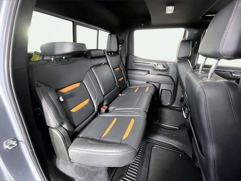 Used 2025 GMC Sierra 1500 AT4 w/ AT4 Premium Package image 25