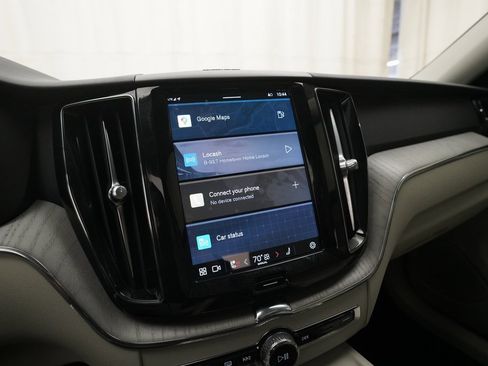 Used 2024 Volvo XC60 B5 Plus w/ Protection Package Premier image 6