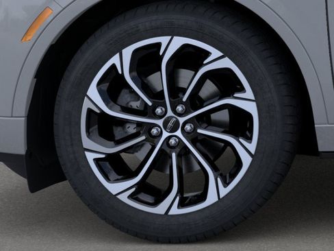 New 2026 Lincoln Nautilus Reserve AWD/4WD image 19
