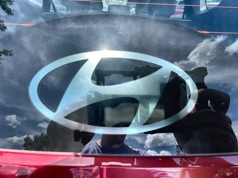 Used 2025 Hyundai Tucson SE FWD image 29