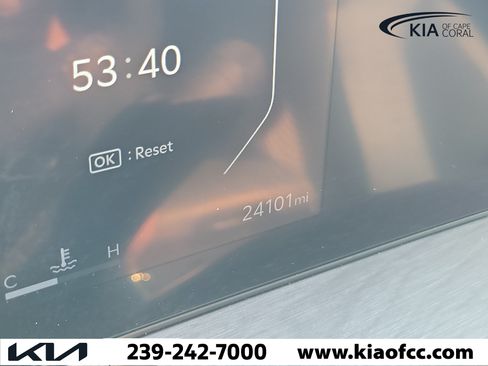 Certified 2025 Kia Sorento SX AWD/4WD image 29