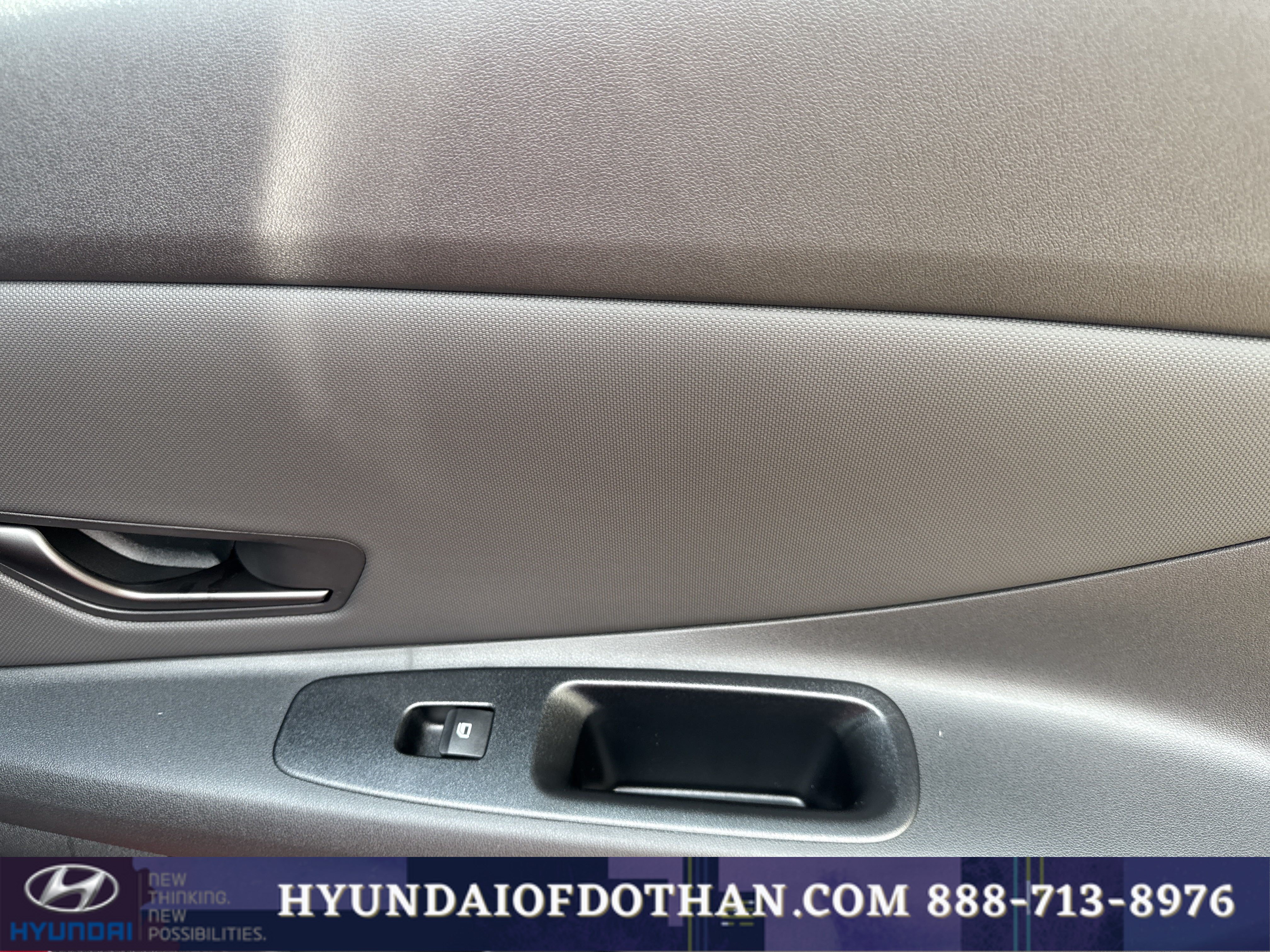 Certified 2025 Hyundai Elantra Sport FWD image 16