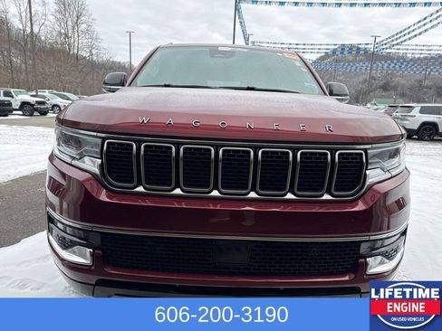 Used 2024 Jeep Wagoneer 4WD w/ Premium Group I image 4