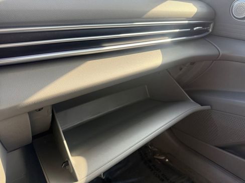 Used 2024 Hyundai Elantra SEL image 24