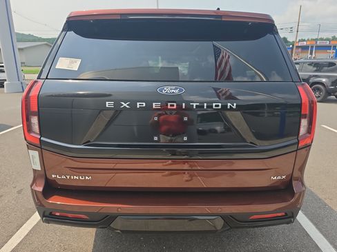 New 2027 Ford Expedition Max Platinum w/ Driver's Package AWD/4WD image 4