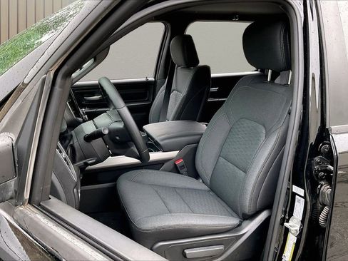 New 2026 RAM 1500 Express AWD/4WD image 19
