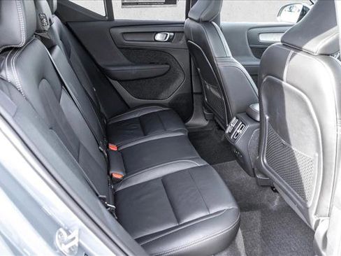 Used 2023 Volvo XC40 B5 Ultimate w/ Protection Package Premier image 24