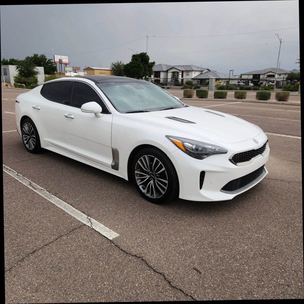 Used 2018 Kia Stinger Premium RWD image 3