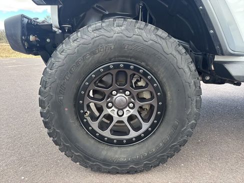 Used 2021 Jeep Wrangler Unlimited Sport image 32