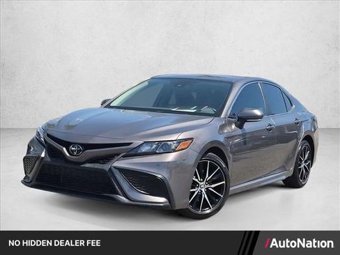 Certified 2024 Toyota Camry SE FWD image 1