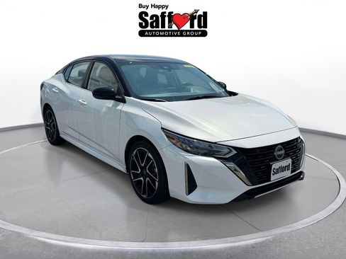 Used 2024 Nissan Sentra SR FWD image 3