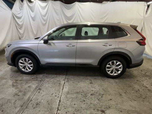 Used 2024 Honda CR-V LX image 5