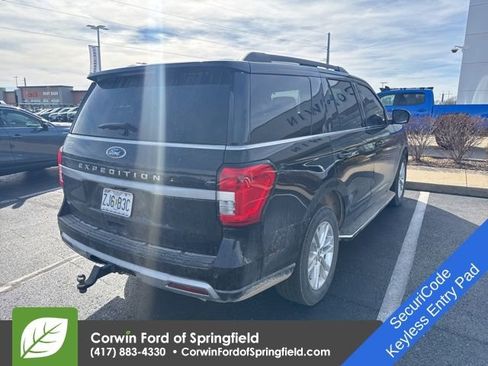 Used 2022 Ford Expedition XLT image 7