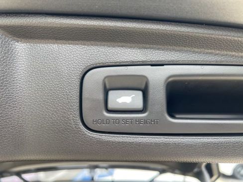 Certified 2025 Honda CR-V EX-L image 9