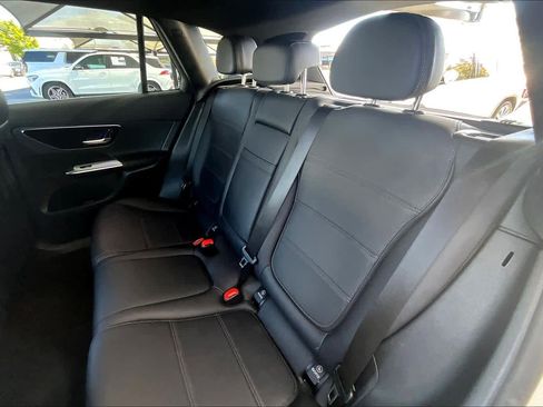 Used 2024 Mercedes-Benz GLC 300 4MATIC image 20