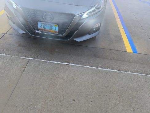 Used 2019 Nissan Altima 2.5 SR w/ SR Premium Package image 10