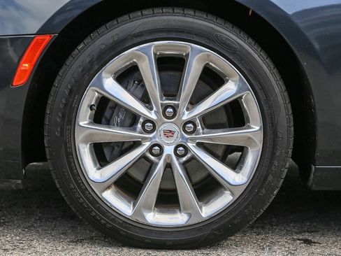 Used 2013 Cadillac XTS Luxury image 10