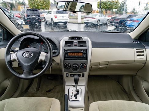 Used 2012 Toyota Corolla LE image 18