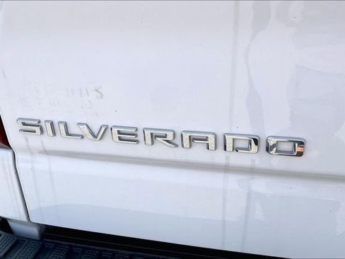 Used 2023 Chevrolet Silverado 1500 LT AWD/4WD image 22