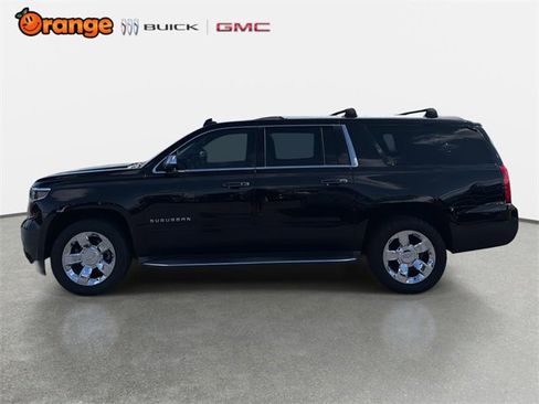 Used 2016 Chevrolet Suburban LTZ image 6