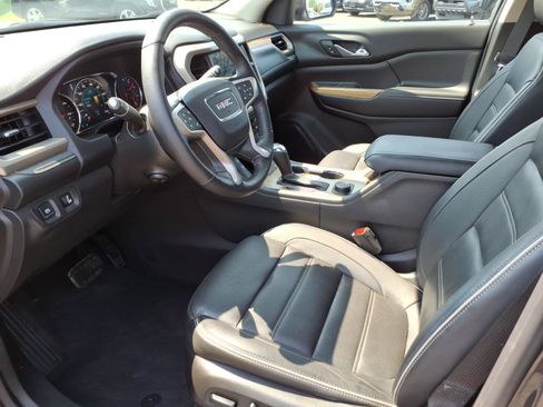 Used 2017 GMC Acadia Denali w/ Technology Package AWD/4WD image 11