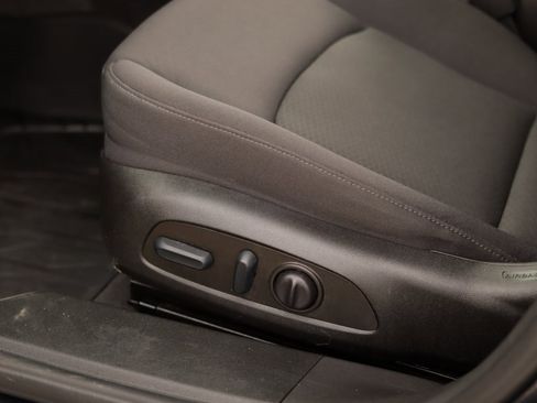 Used 2022 Chevrolet Malibu RS image 19