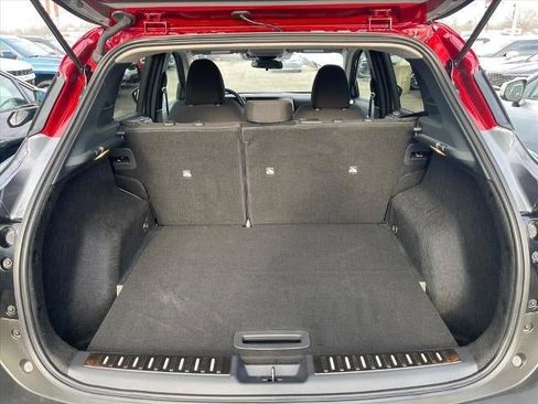 Used 2025 Nissan Kicks SV w/ Illumination Package image 18