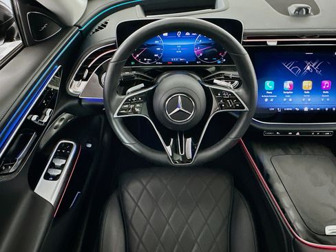 Used 2024 Mercedes-Benz E 350 4MATIC Sedan w/ Airmatic Package image 19