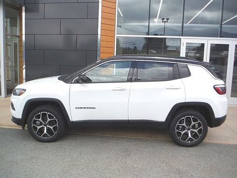New 2026 Jeep Compass Limited AWD/4WD image 3