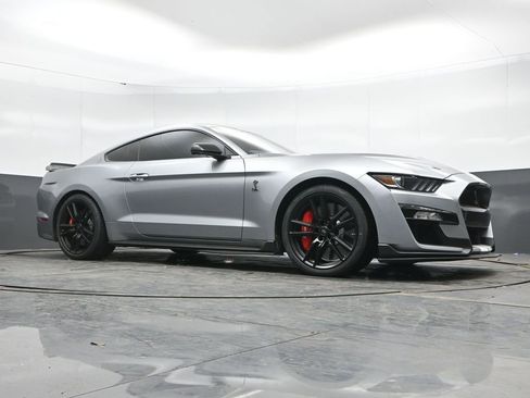 Used 2022 Ford Mustang Shelby GT500 w/ Technology Package RWD image 43
