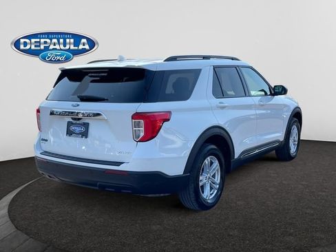 Used 2023 Ford Explorer XLT AWD/4WD image 7