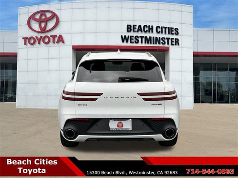 Used 2022 Genesis GV70 3.5T Sport w/ Sport Prestige Package image 10