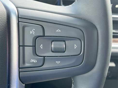 New 2025 GMC Sierra 1500 SLE w/ Max Trailering Package image 31