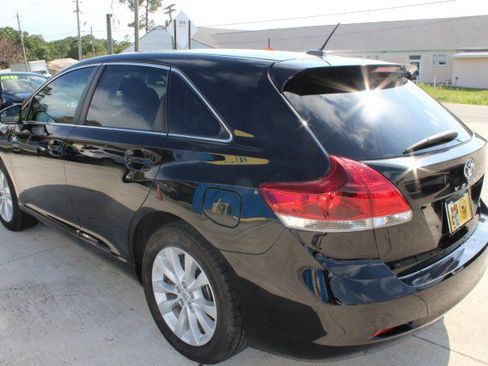 Used 2014 Toyota Venza LE w/ LE Convenience Package FWD image 6